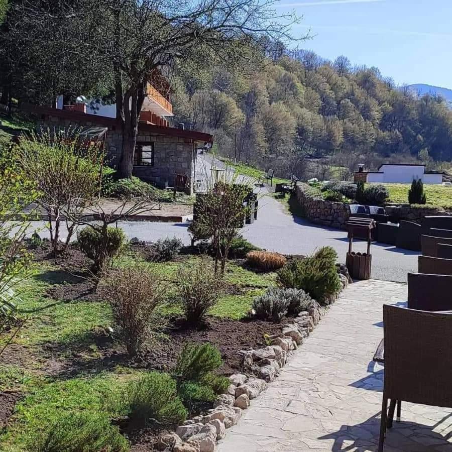 B&B Zlatna Nit Bosanska Krupa Esterno foto