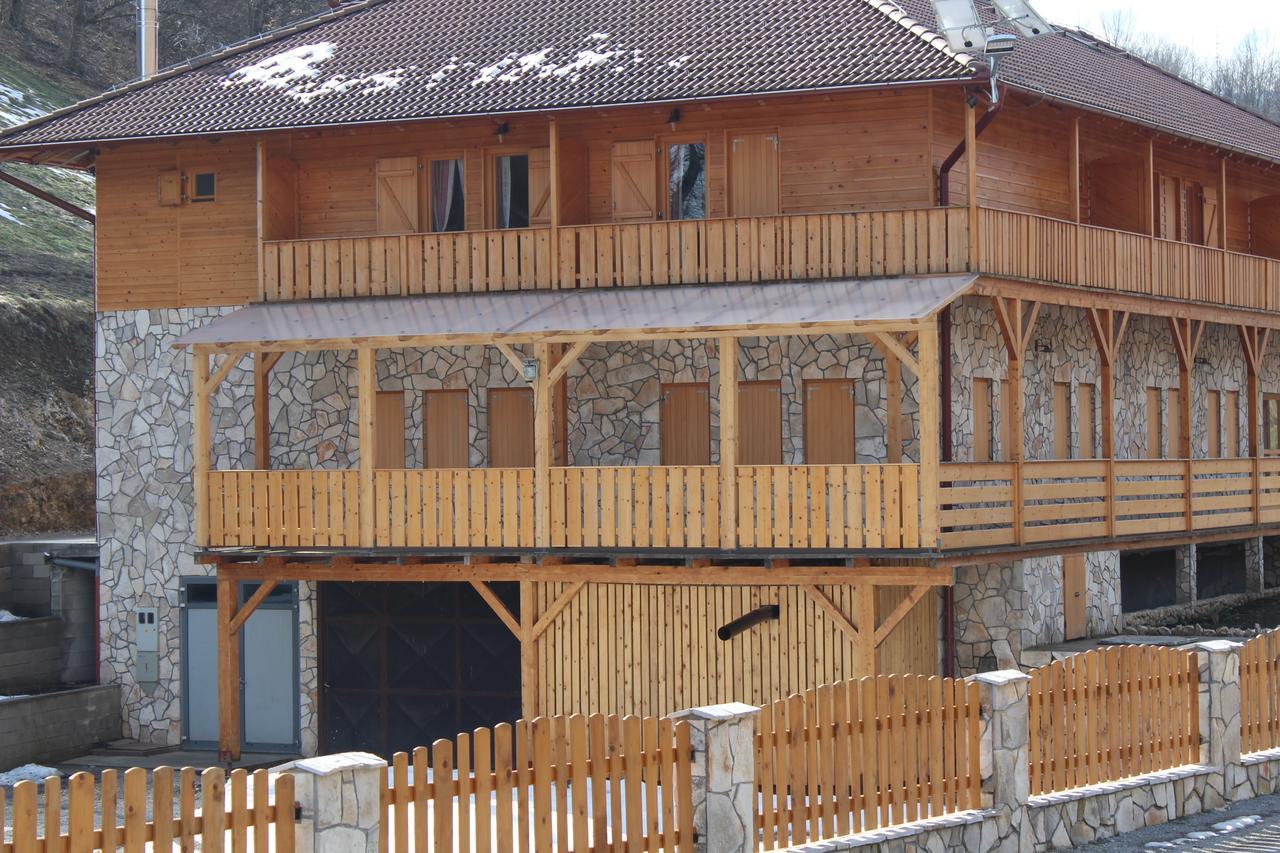 B&B Zlatna Nit Bosanska Krupa Esterno foto